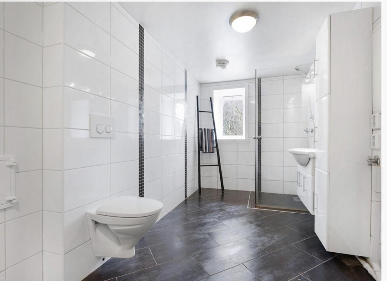 5-bedroom In Asane, Holiday home